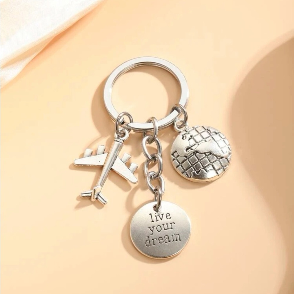 🛍️2/$18 🛩️ Fly Away Keychain "Live Your Dream" Travel Life Globetrotter, New
